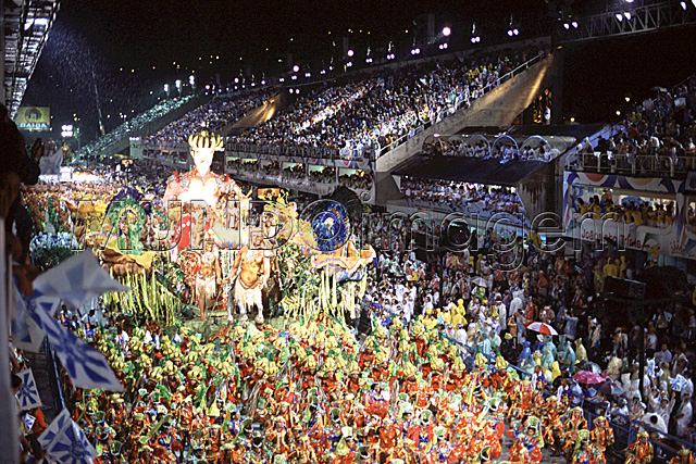 Карнавал в Рио-де-Жанейро  []