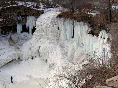 Замёрзший водопад Миннехаха