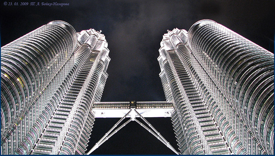 Petronas Twin Towers  [,, - ]