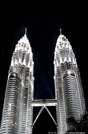 Petronas Twin Towers  [,, - ]
