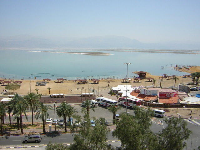 Мёртвое море. На том берегу - Иордания. []